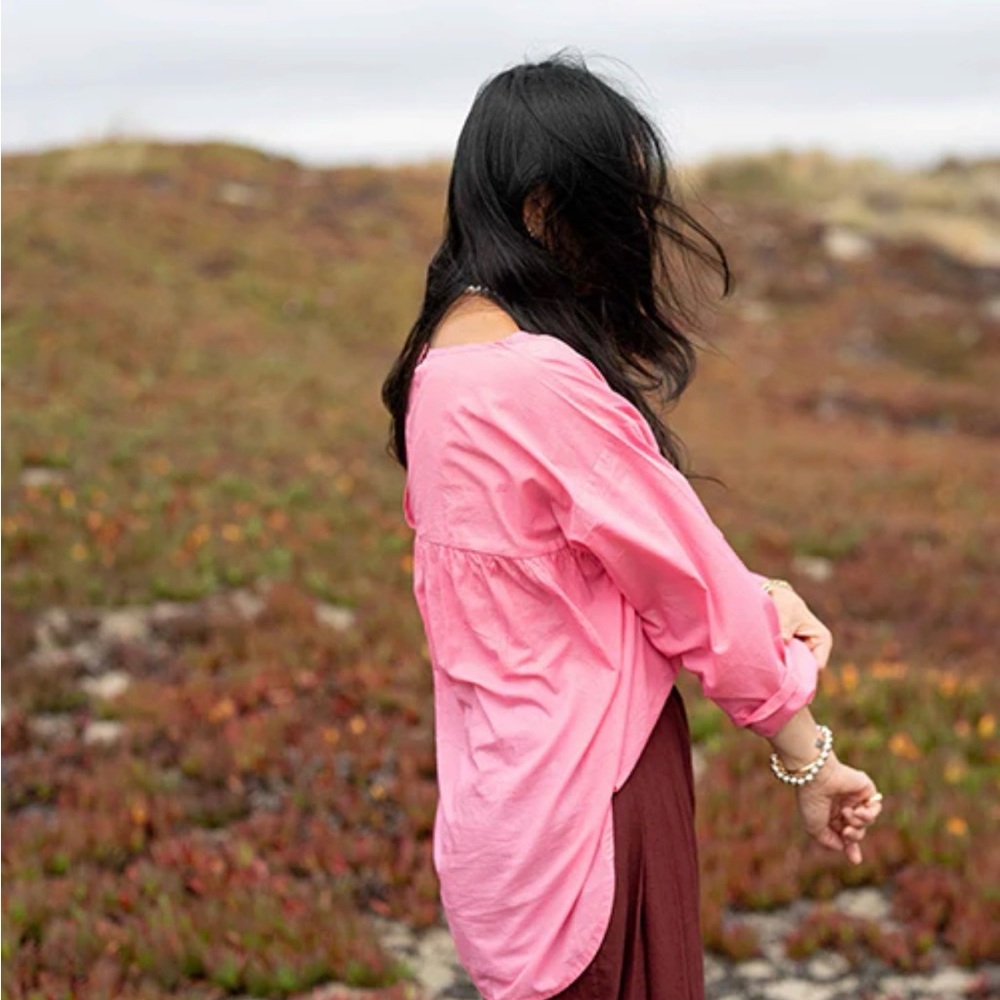 World of Crow Bubblegum Top